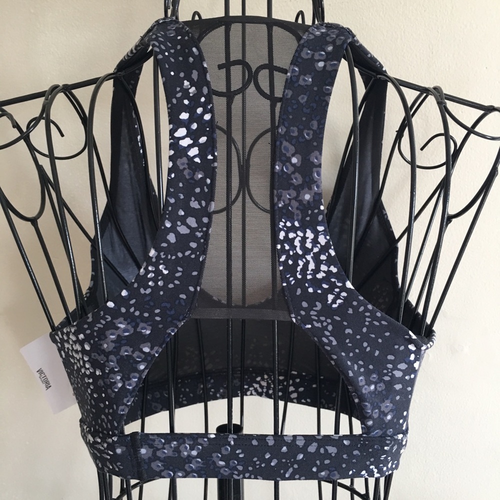 Victoria’s Secret Sports Bra NWT Extra Small